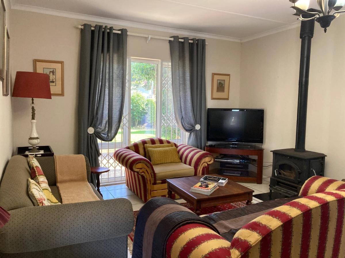 Brown Jug Guest House Hermanus Exterior photo