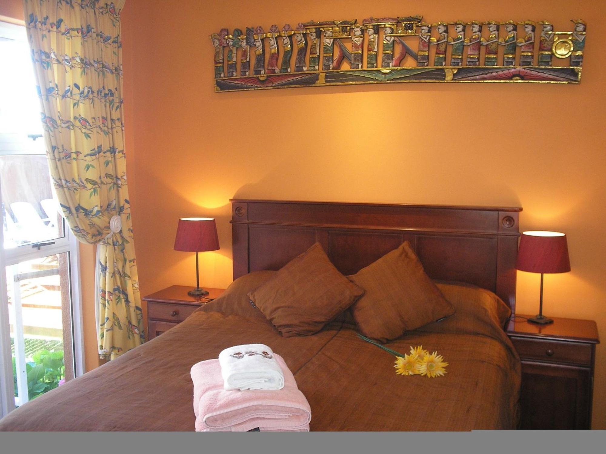 Brown Jug Guest House Hermanus Exterior photo